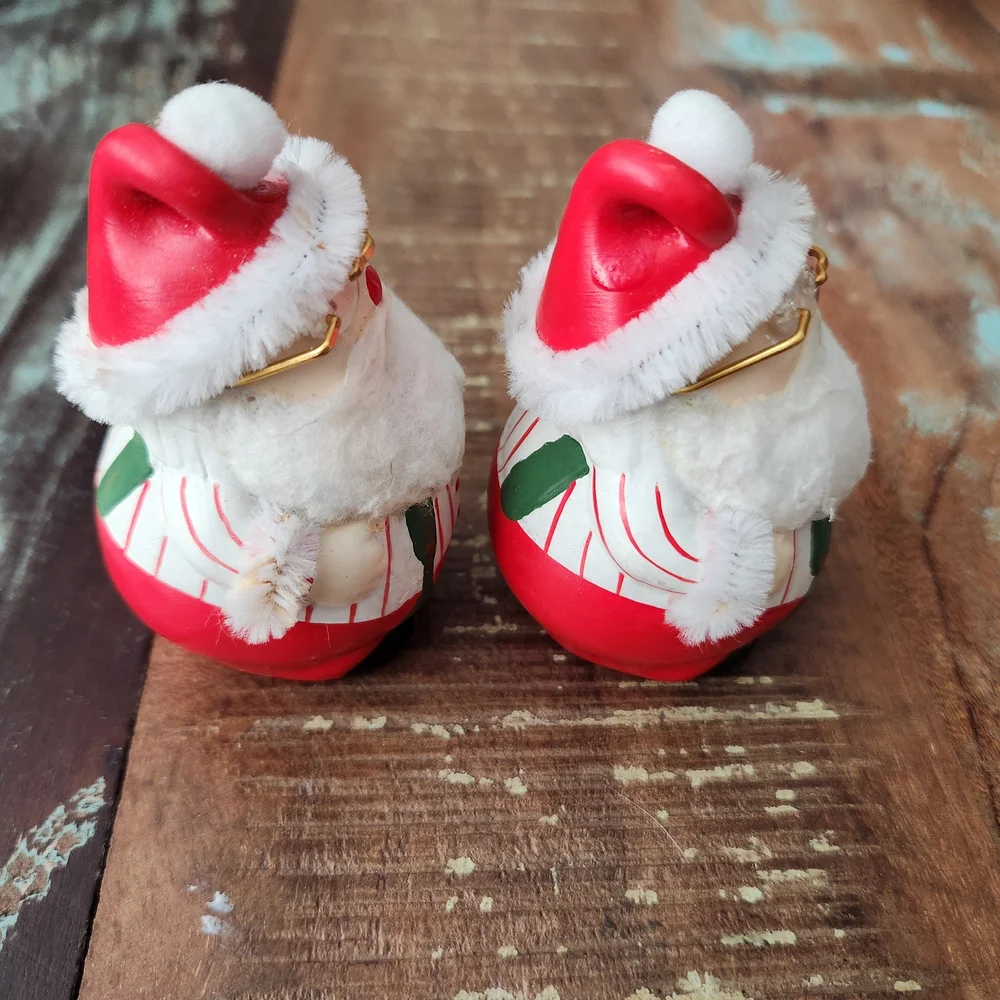 Vintage Festive Santa Claus Figurine Salt and Pepper Shakers